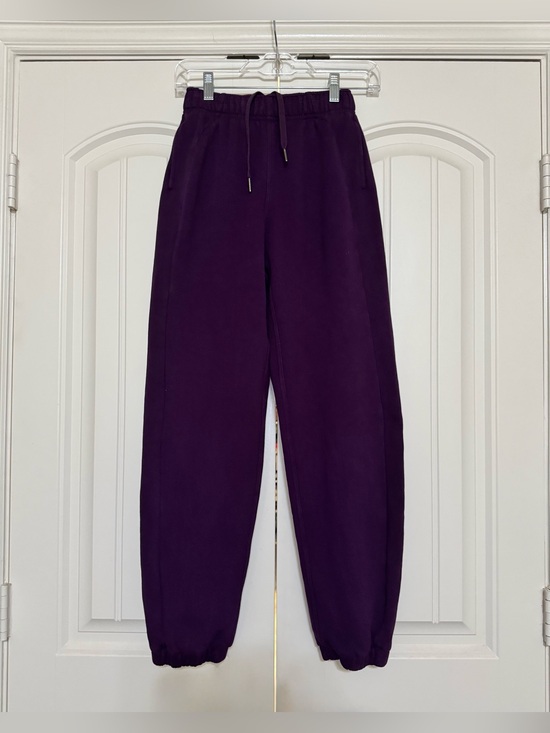 lululemon athletica Pants - Lululemon Scuba Mid-Rise Oversized Jogger *Regular Dramatic Magenta Size XXXS
